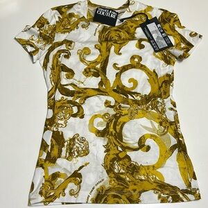 Versace Jeans Couture Baroque print T-Shirt gold and white sz XS new with tags